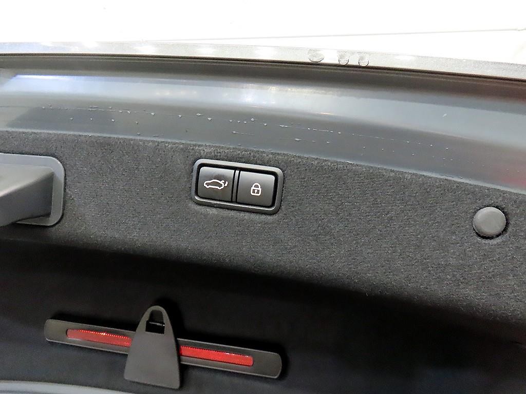 제네시스 G80 2.2D AWD 프리미엄 럭셔리 이미지 17