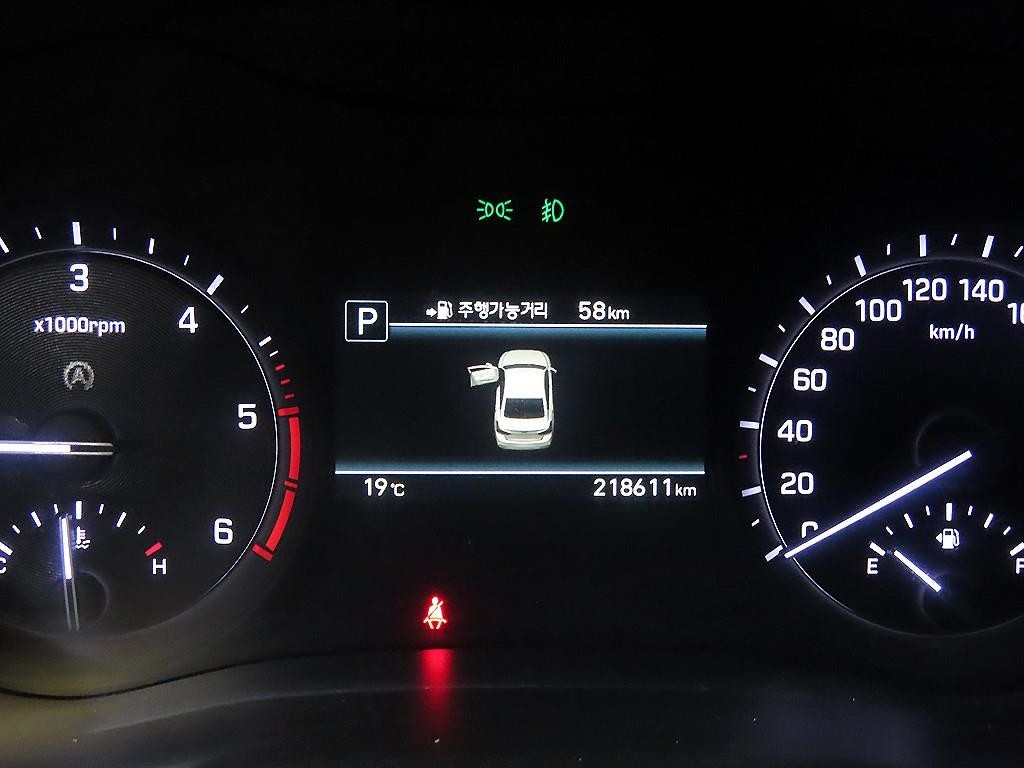 제네시스 G80 2.2D AWD 프리미엄 럭셔리 이미지 9