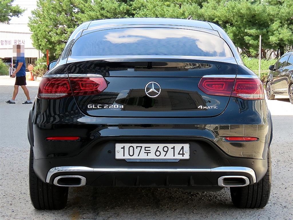 벤츠 GLC 클래스 GLC클래스 X253 GLC 220 d 4MATIC 쿠페 이미지 4