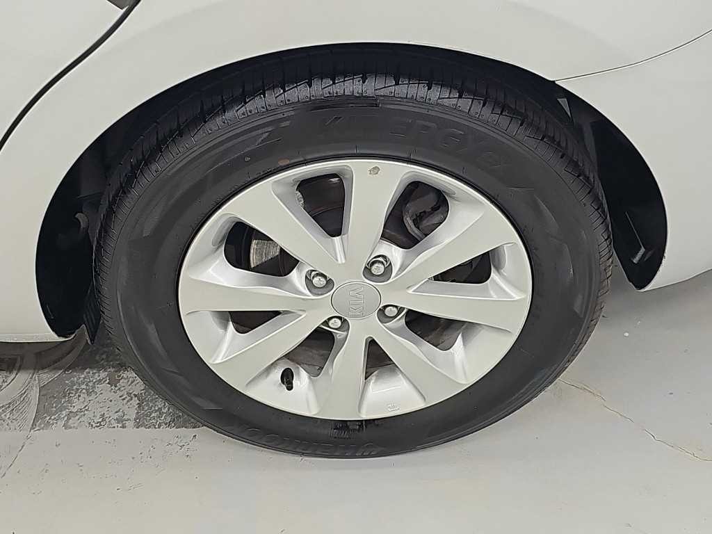 기아 프라이드 올뉴프라이드 4DR 1.6GDI 럭셔리 ECO PLUS 이미지 19