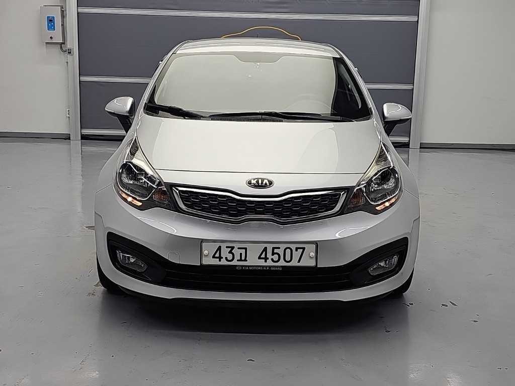 기아 프라이드 올뉴프라이드 4DR 1.6GDI 럭셔리 ECO PLUS 이미지 2
