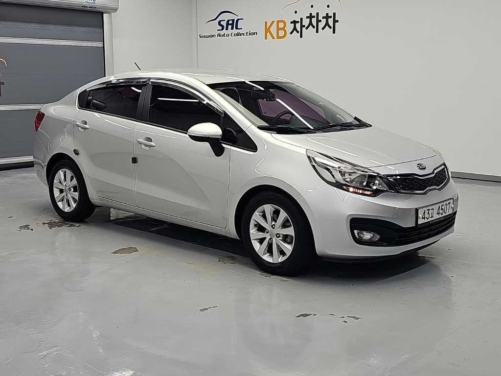 기아 프라이드 올뉴프라이드 4DR 1.6GDI 럭셔리 ECO PLUS 이미지 4