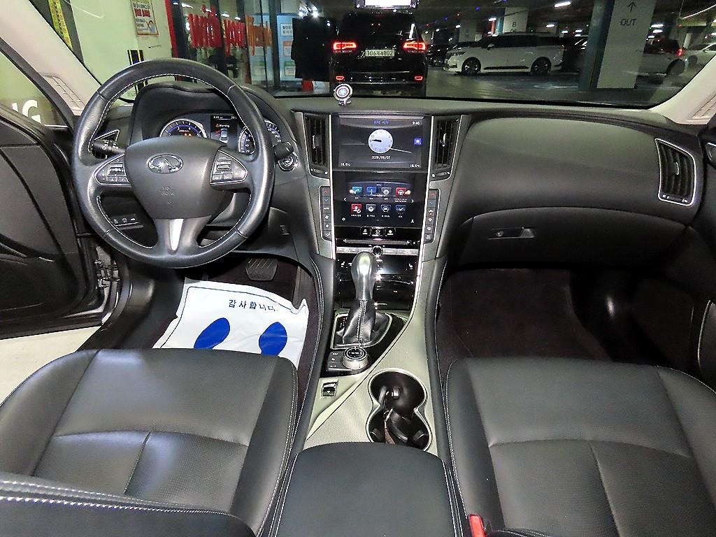 인피니티 Q Q50 2.2D 프리미엄 이미지 10