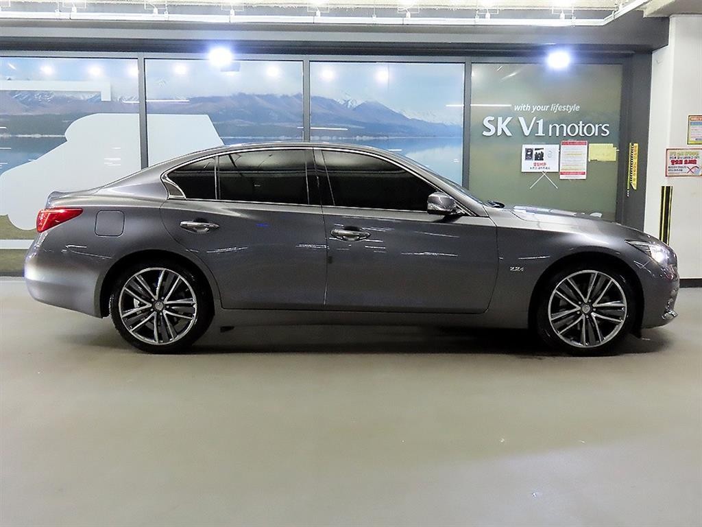 인피니티 Q Q50 2.2D 프리미엄 이미지 3