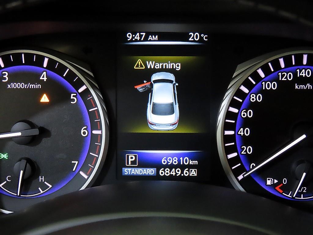 인피니티 Q Q50 2.2D 프리미엄 이미지 9