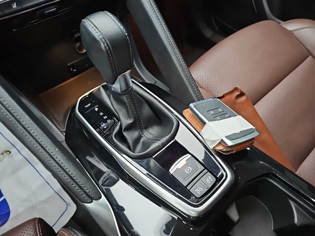 르노코리아(삼성) QM6 더뉴QM6 가솔린 2.0 GDe RE 시그니처 2WD 이미지 8