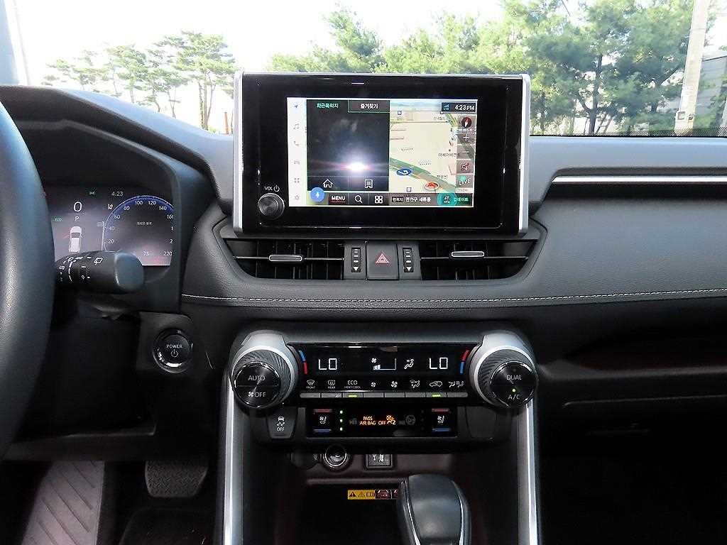 토요타 라브4 RAV4(5세대) 2.5 4WD 하이브리드 LTD 이미지 12