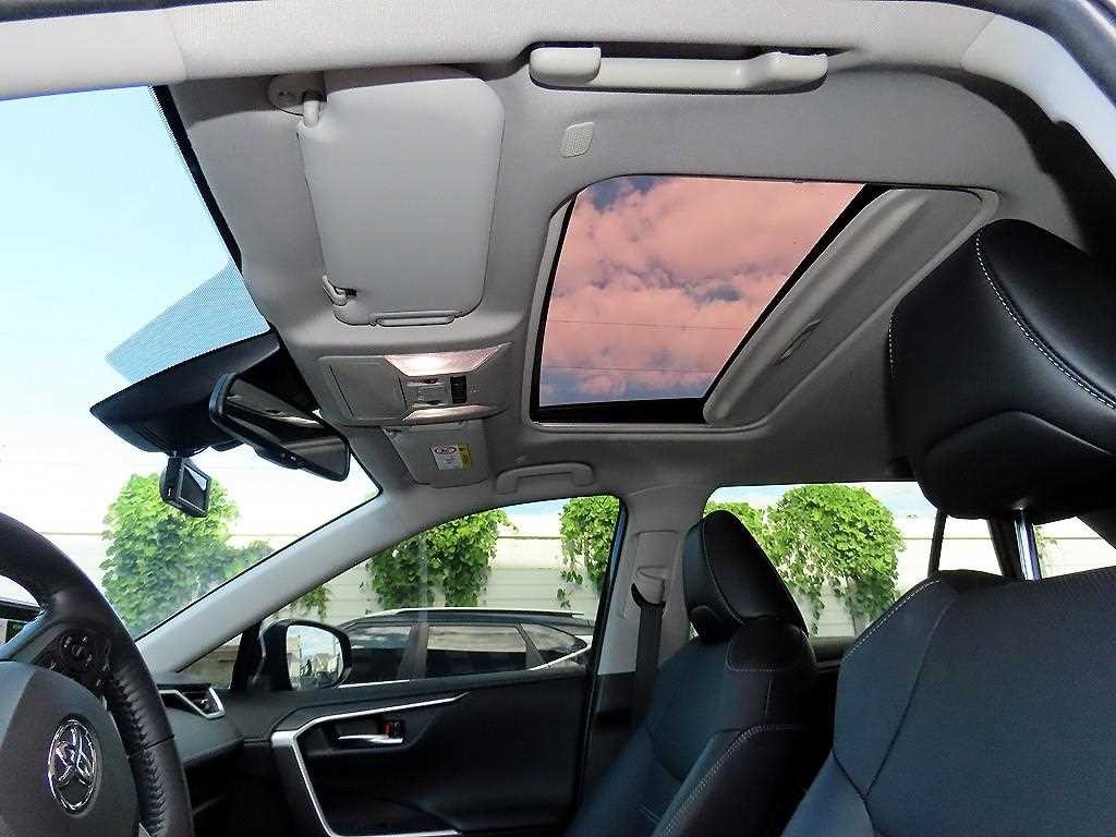 토요타 라브4 RAV4(5세대) 2.5 4WD 하이브리드 LTD 이미지 16