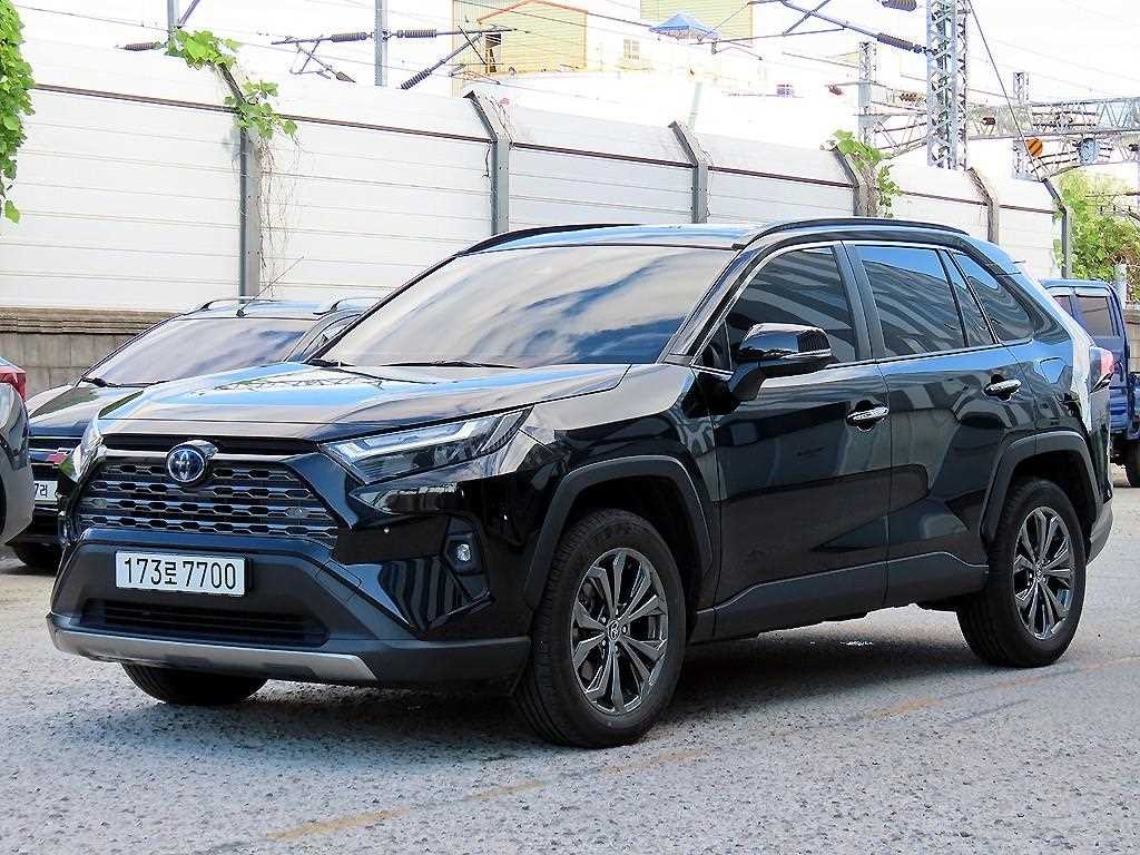 토요타 라브4 RAV4(5세대) 2.5 4WD 하이브리드 LTD 이미지 2
