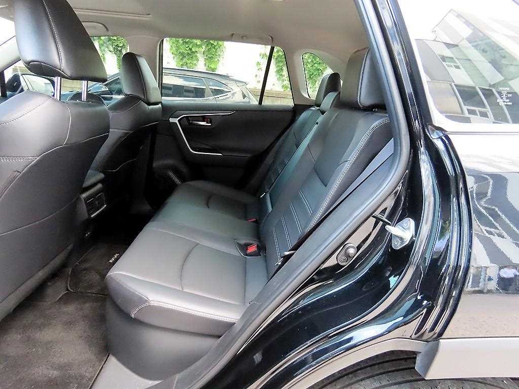 토요타 라브4 RAV4(5세대) 2.5 4WD 하이브리드 LTD 이미지 6