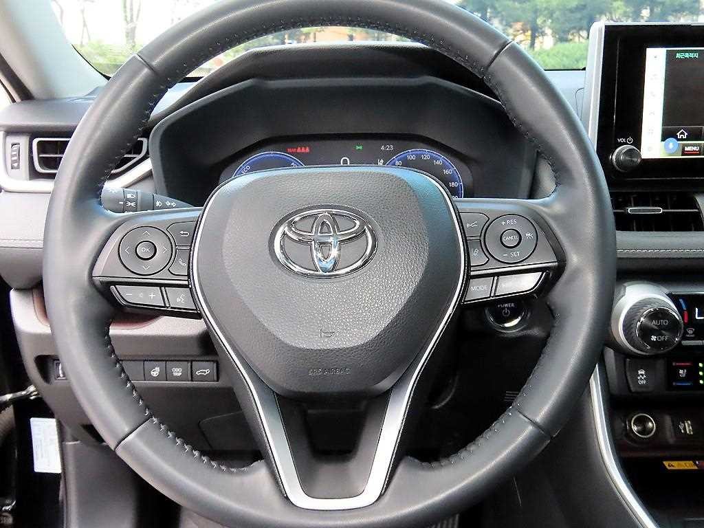 토요타 라브4 RAV4(5세대) 2.5 4WD 하이브리드 LTD 이미지 8