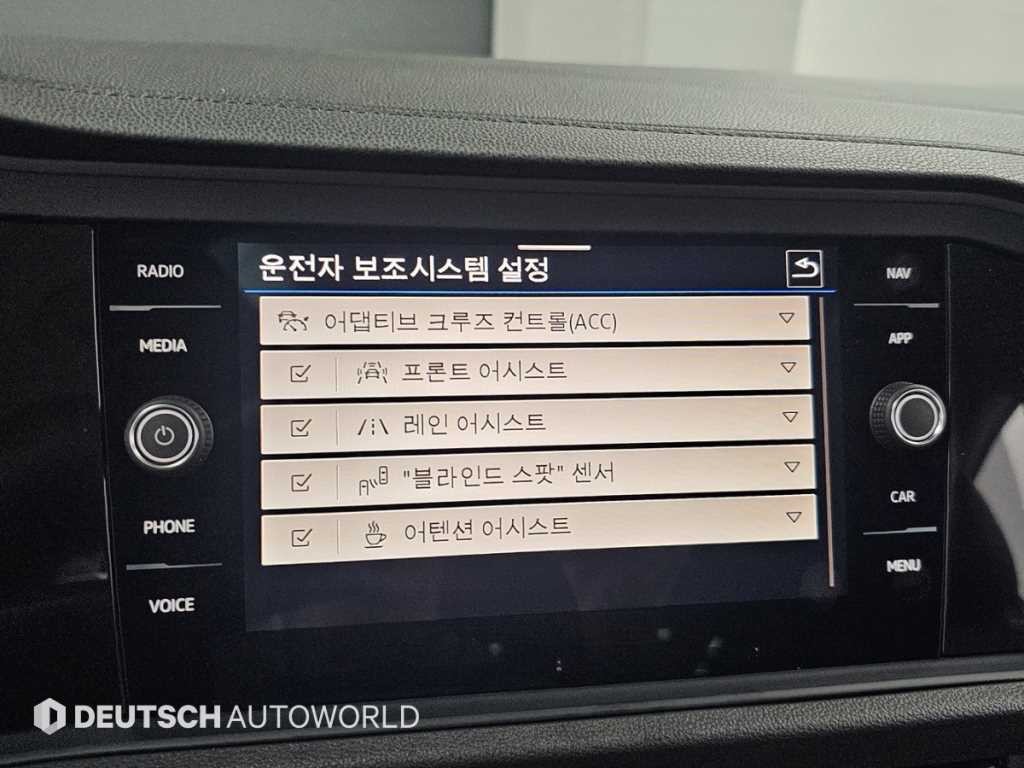 폭스바겐 제타 올 뉴 제타 1.5 TSI 프레스티지 이미지 17