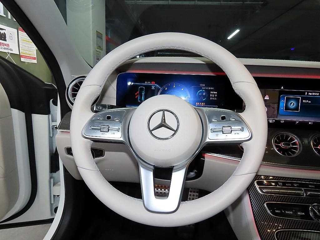 벤츠 CLS 클래스 CLS클래스 C257 CLS 300d AMG Line 이미지 8