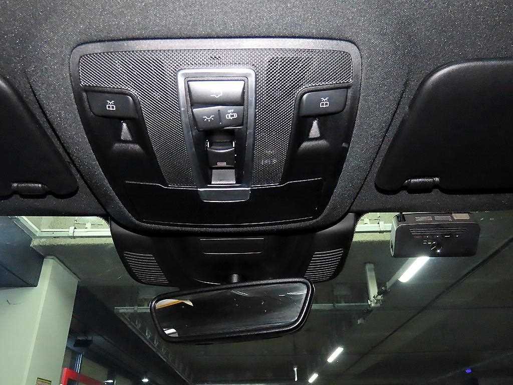 벤츠 GLE 클래스 GLE 클래스 W166 GLE 63 AMG S 4MATIC 쿠페 이미지 13
