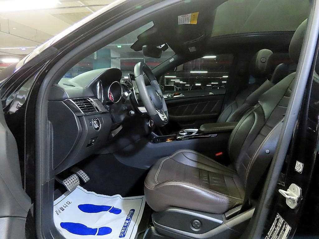 벤츠 GLE 클래스 GLE 클래스 W166 GLE 63 AMG S 4MATIC 쿠페 이미지 6