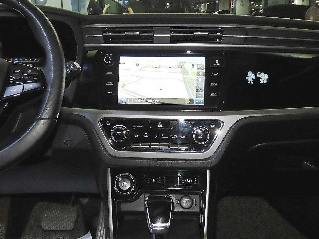KG모빌리티(쌍용) 코란도 뷰티풀코란도 2WD 가솔린 1.5 C5 이미지 11