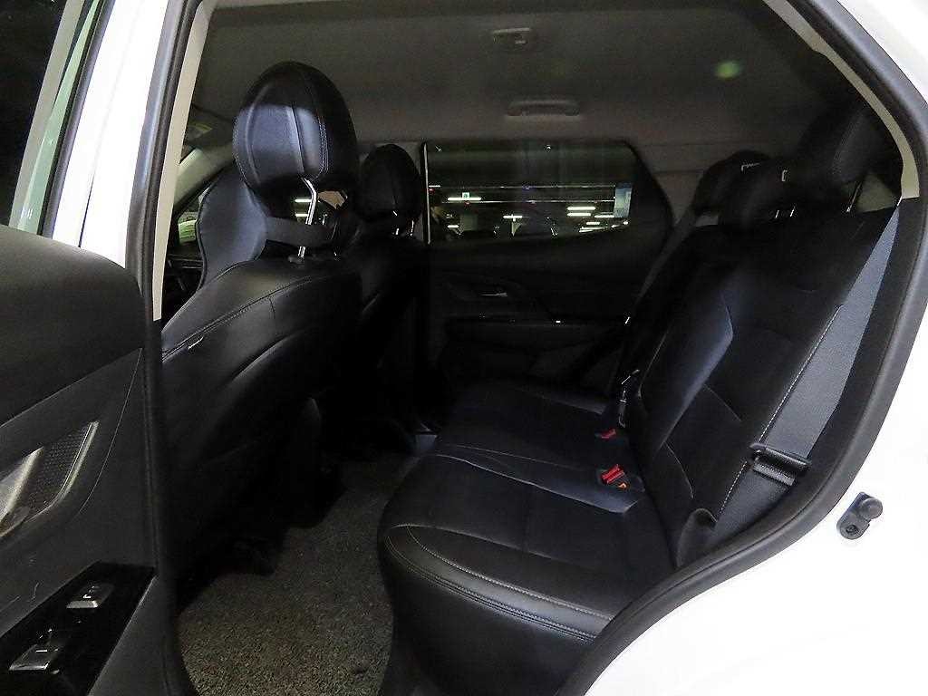 KG모빌리티(쌍용) 코란도 뷰티풀코란도 2WD 가솔린 1.5 C5 이미지 7