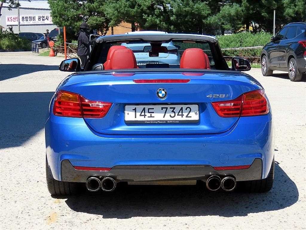 BMW 4시리즈 4시리즈 (F32) 428i 컨버터블 M 스포츠 이미지 4