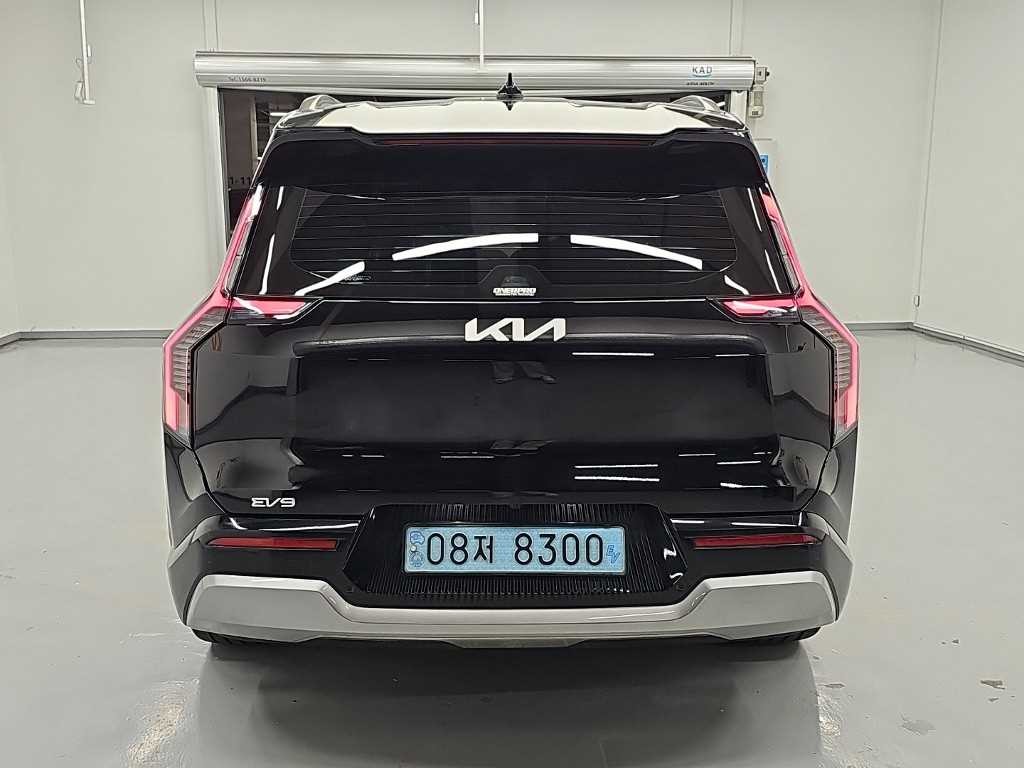기아 EV9 롱레인지 4WD 어스 이미지 3