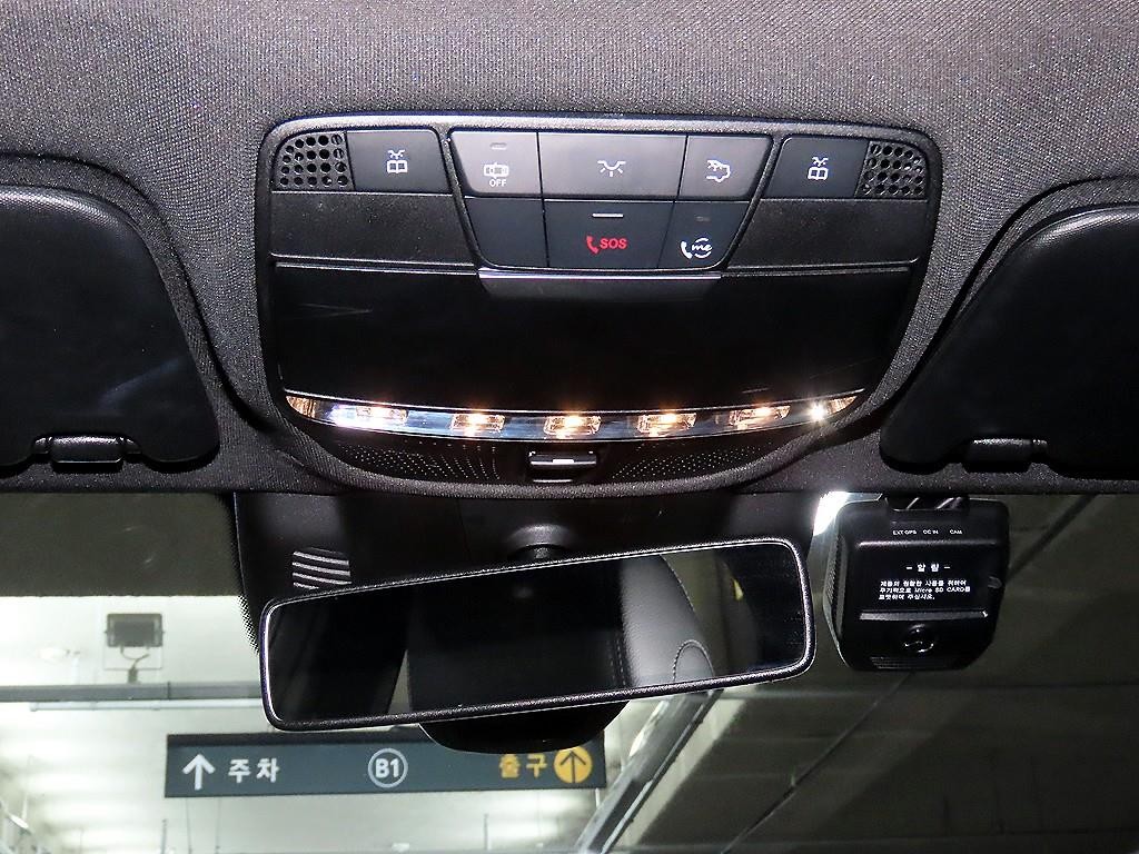 벤츠 C 클래스 C클래스 W205 C300e 4MATIC AMG Line 이미지 16