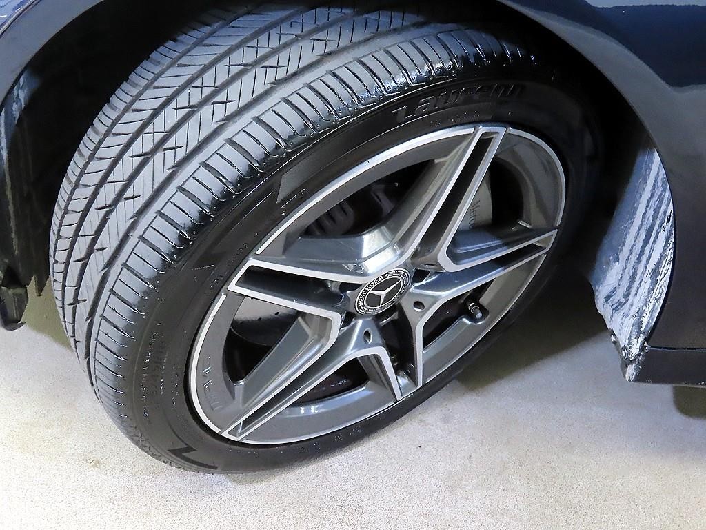 벤츠 C 클래스 C클래스 W205 C300e 4MATIC AMG Line 이미지 20
