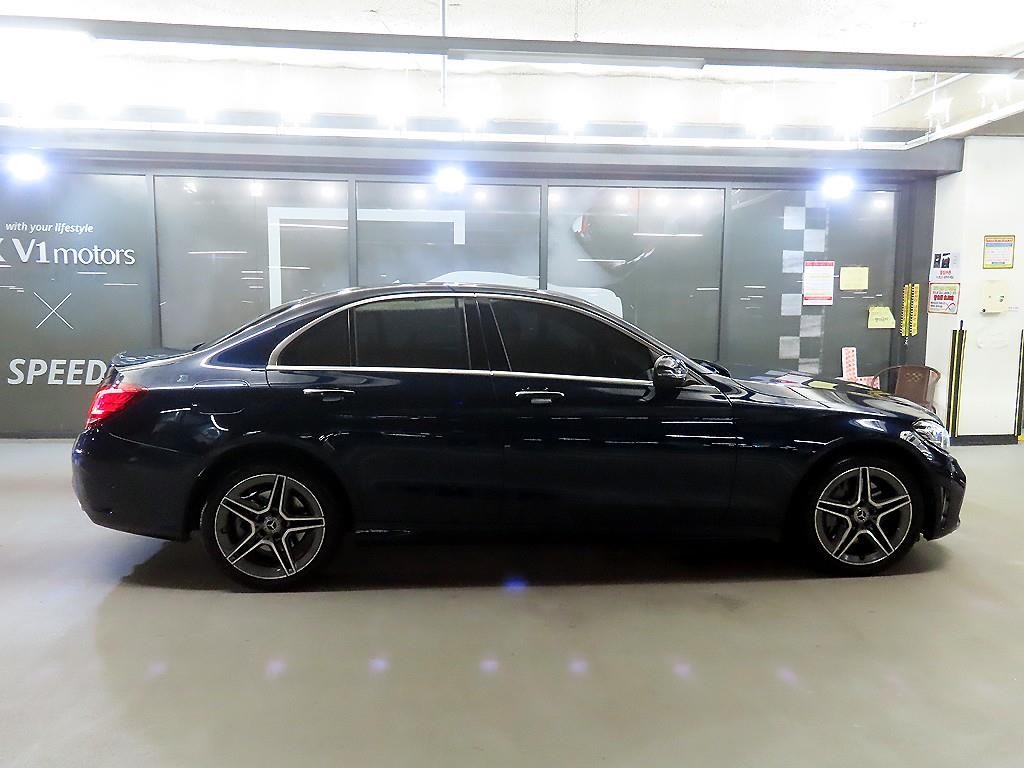 벤츠 C 클래스 C클래스 W205 C300e 4MATIC AMG Line 이미지 3