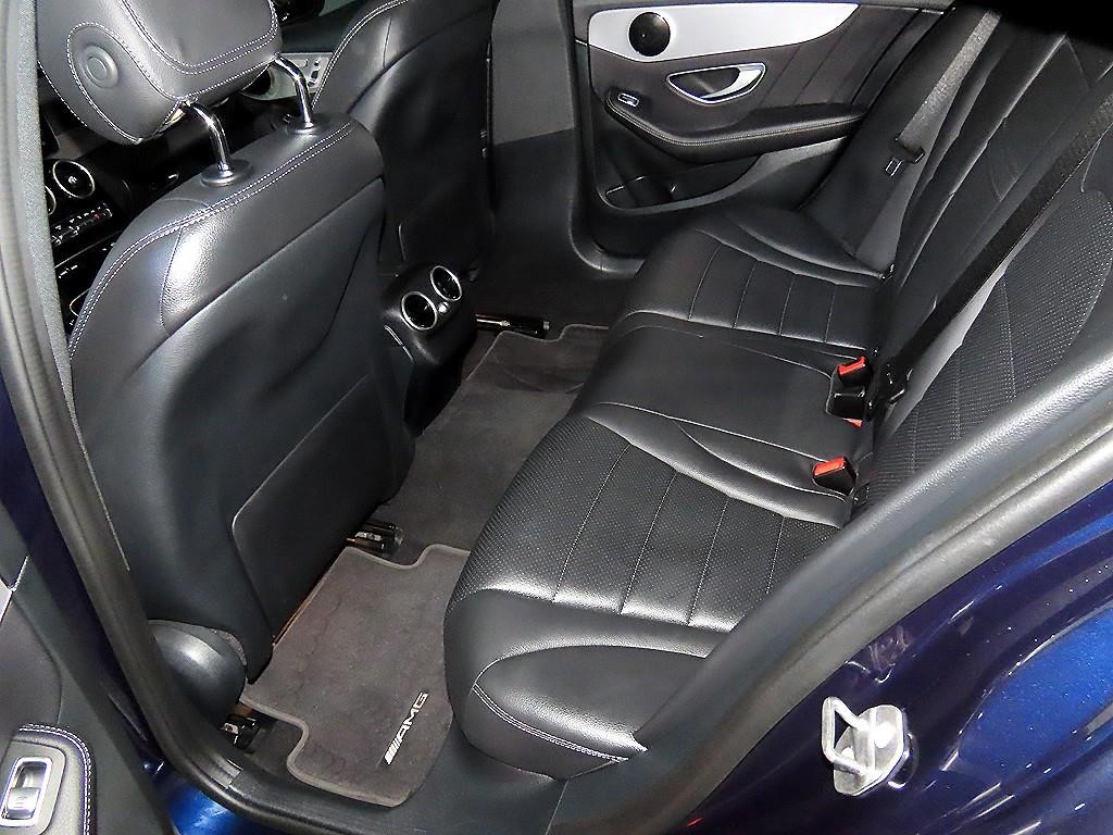 벤츠 C 클래스 C클래스 W205 C300e 4MATIC AMG Line 이미지 7