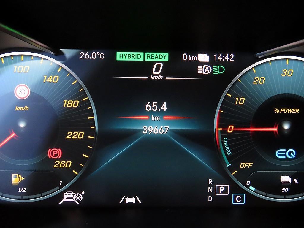 벤츠 C 클래스 C클래스 W205 C300e 4MATIC AMG Line 이미지 9