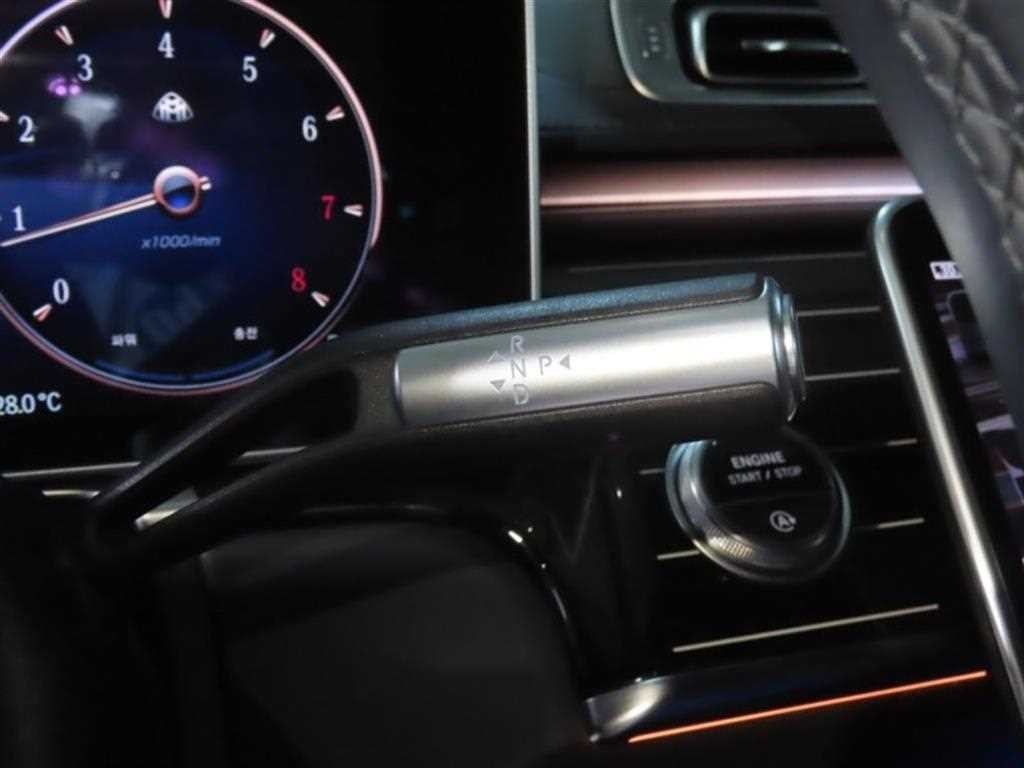 벤츠 S 클래스 S클래스-W223 마이바흐 S580 4MATIC 이미지 6