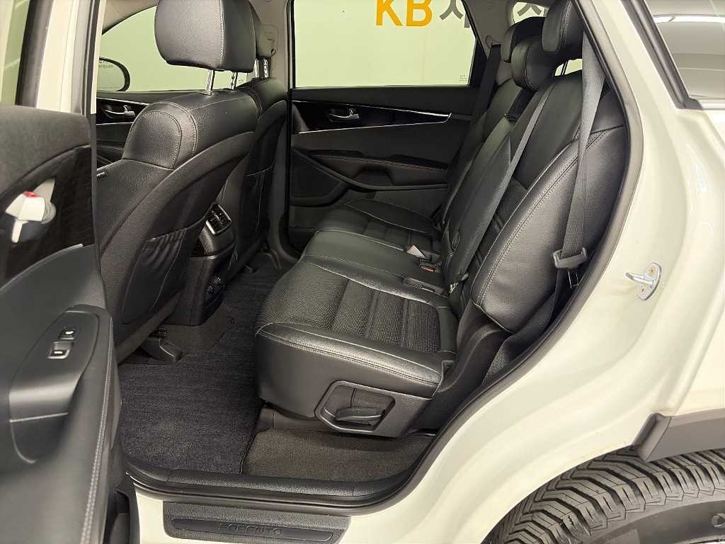 기아 쏘렌토 더 뉴 쏘렌토 디젤 2.2 4WD 프레스티지 이미지 12