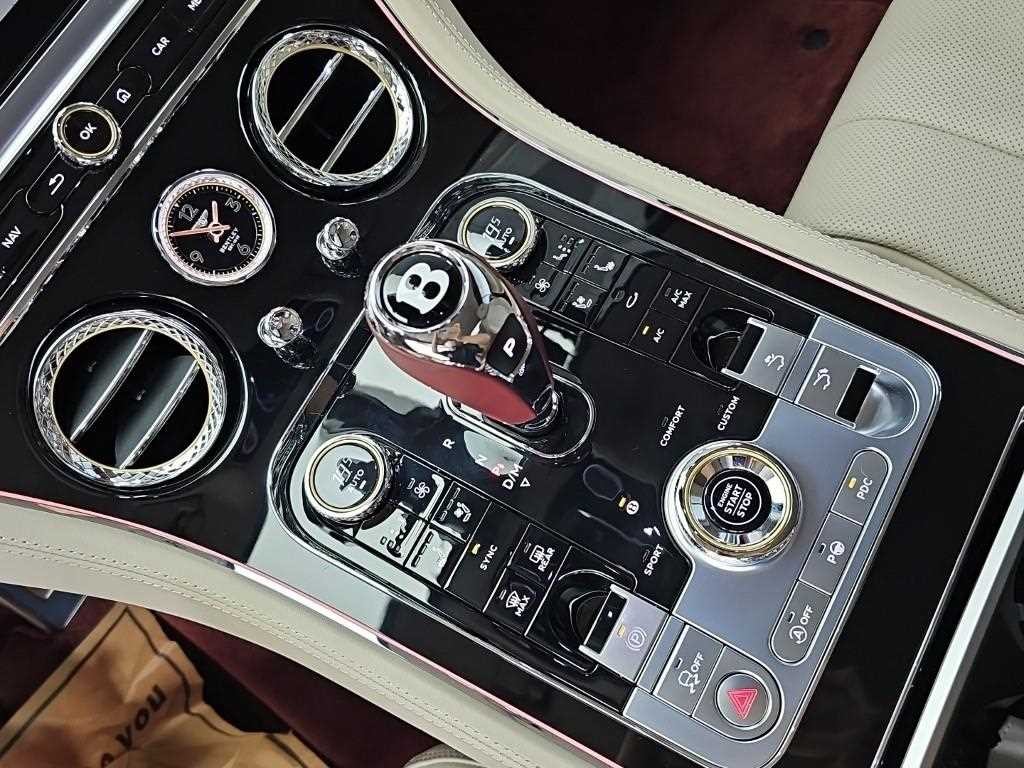 벤틀리 컨티넨탈 컨티넨탈 GT 3세대 4.0 V8 GT 아주르 이미지 8