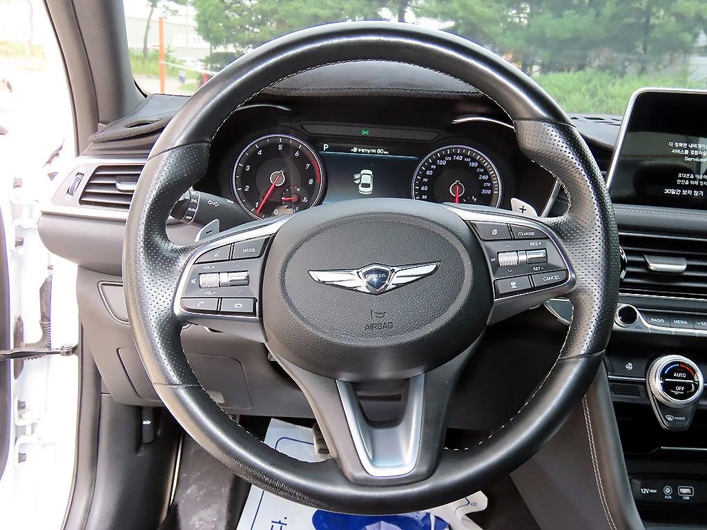 제네시스 G70 2.0T AWD 스포츠 패키지 이미지 8