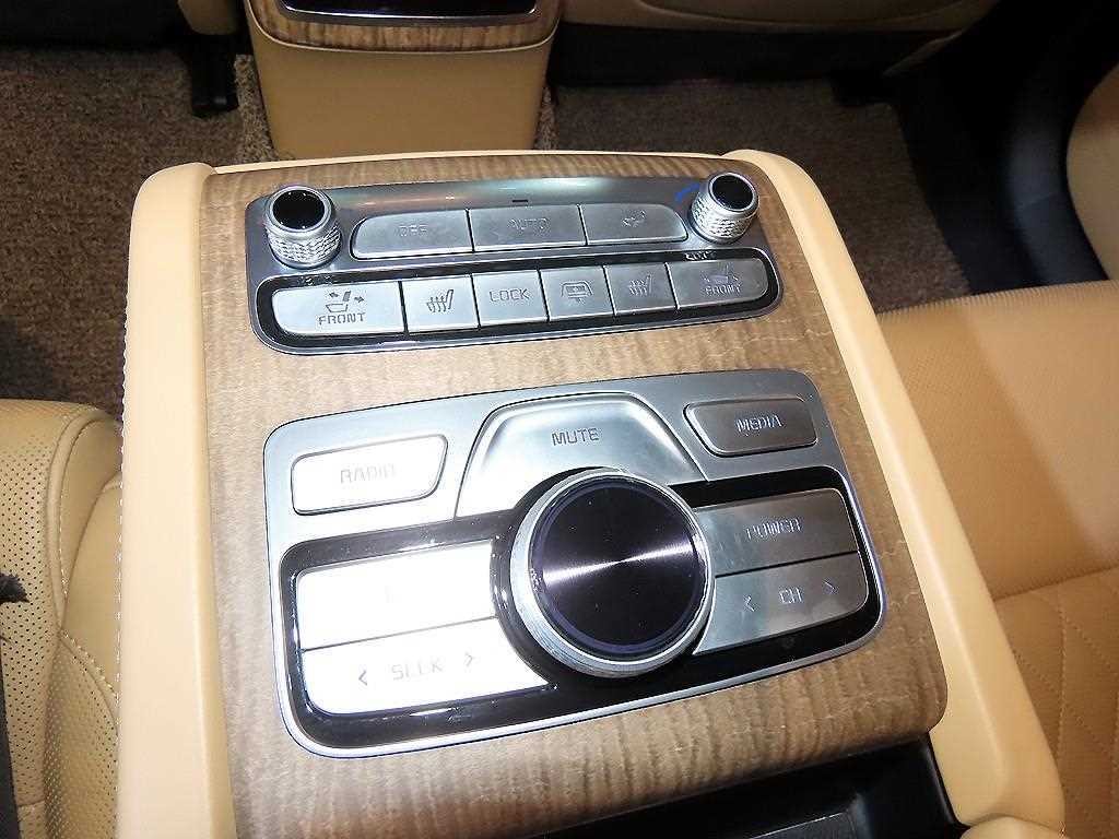 기아 K9 더 뉴 K9 2세대 3.8 GDI AWD 이미지 15
