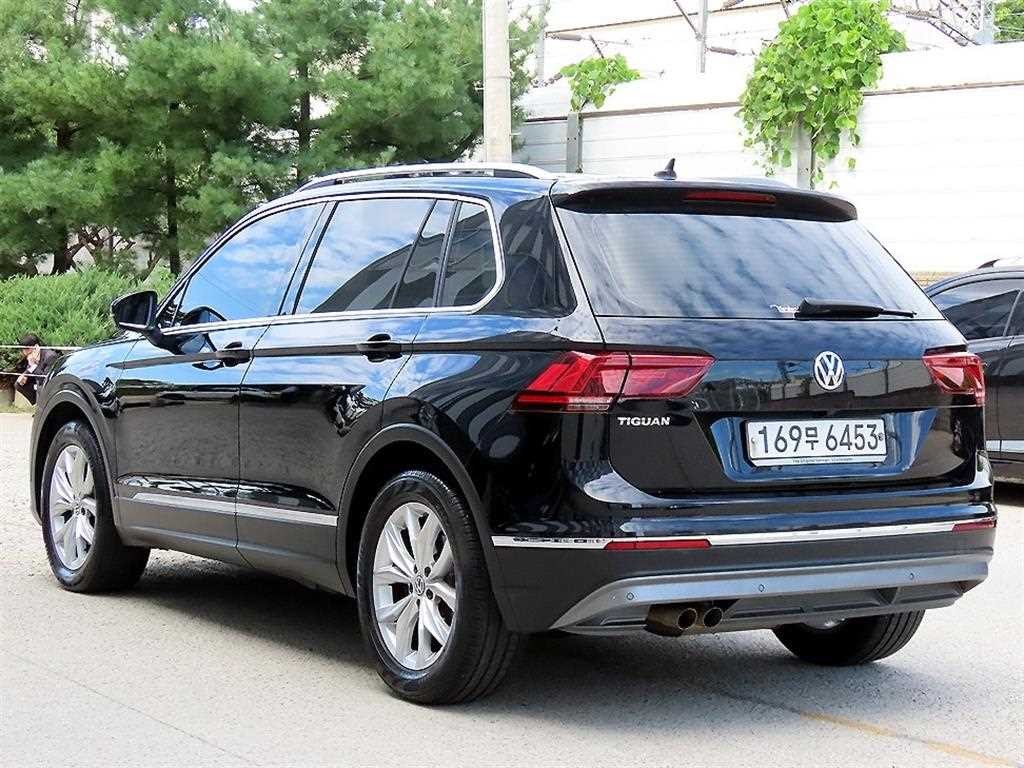 폭스바겐 티구안 티구안(2세대) 2.0 TDI 프리미엄 이미지 3