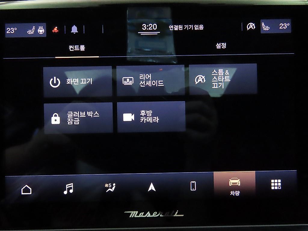 마세라티 기블리 2.0 그란루쏘 이미지 14