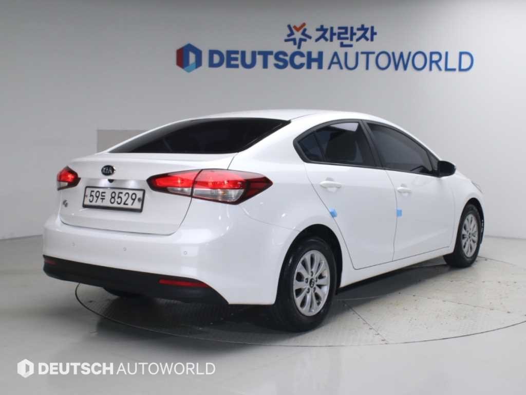 기아 K3 더뉴 K3 1.6 GDI 디럭스 이미지 2