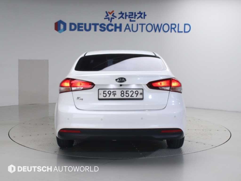 기아 K3 더뉴 K3 1.6 GDI 디럭스 이미지 4