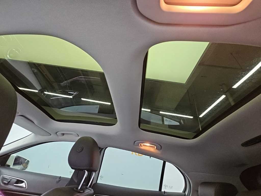 벤츠 GLA 클래스 GLA클래스 X156 GLA200 D 4MATIC 액티비티 에디션 이미지 13