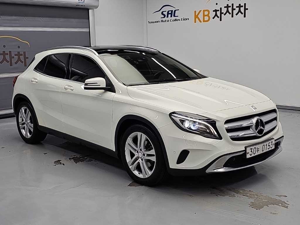벤츠 GLA 클래스 GLA클래스 X156 GLA200 D 4MATIC 액티비티 에디션 이미지 4
