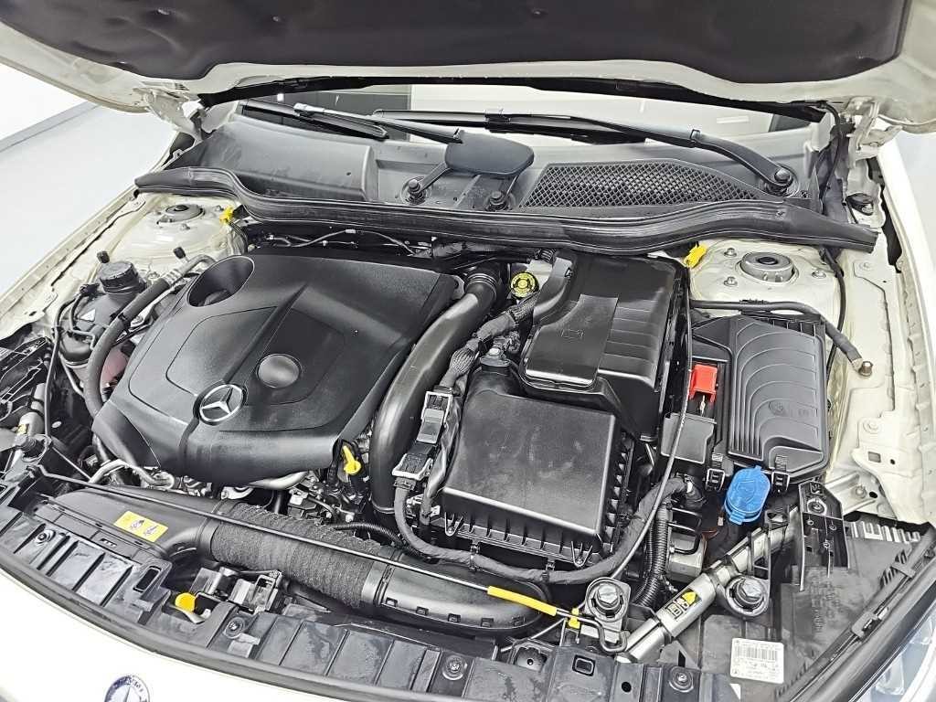 벤츠 GLA 클래스 GLA클래스 X156 GLA200 D 4MATIC 액티비티 에디션 이미지 5