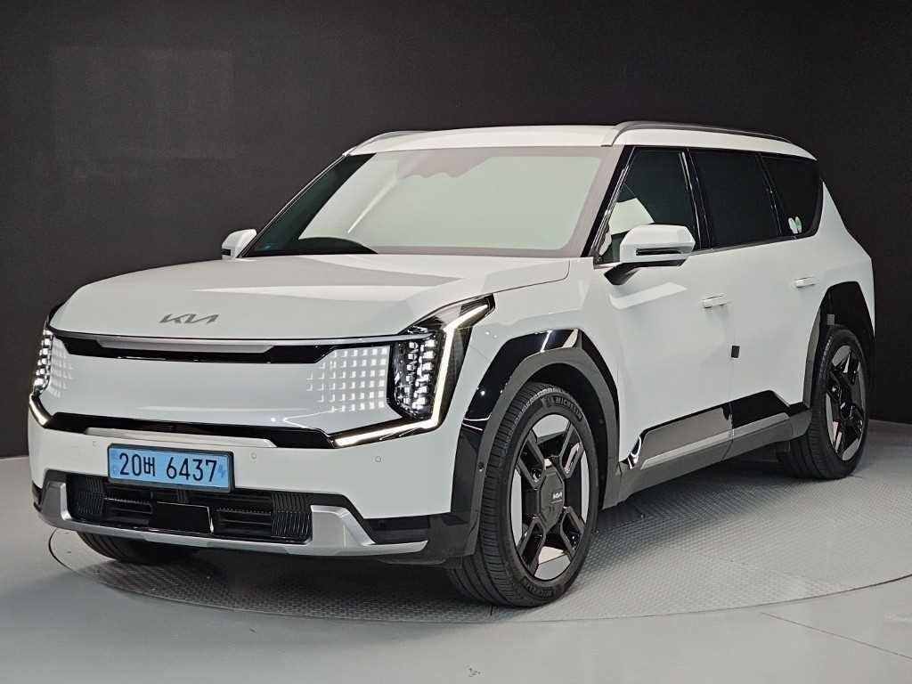 기아 EV9 롱레인지 4WD 어스 이미지 2
