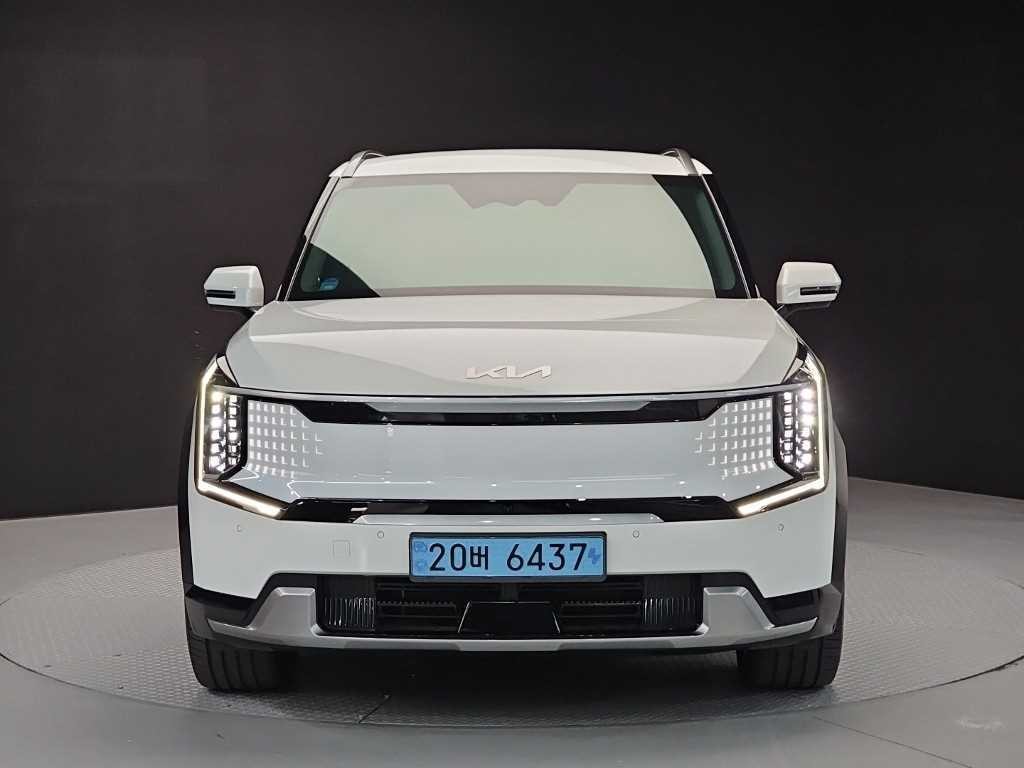기아 EV9 롱레인지 4WD 어스 이미지 3