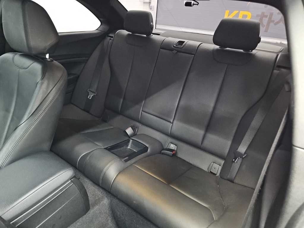 BMW 2시리즈 2시리즈 (F22) 220d 쿠페 M 스포츠 이미지 12