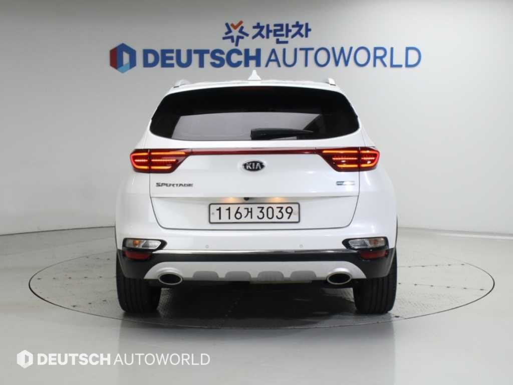 기아 스포티지 스포티지 더 볼드 2.0 디젤 2WD 프레스티지 이미지 4