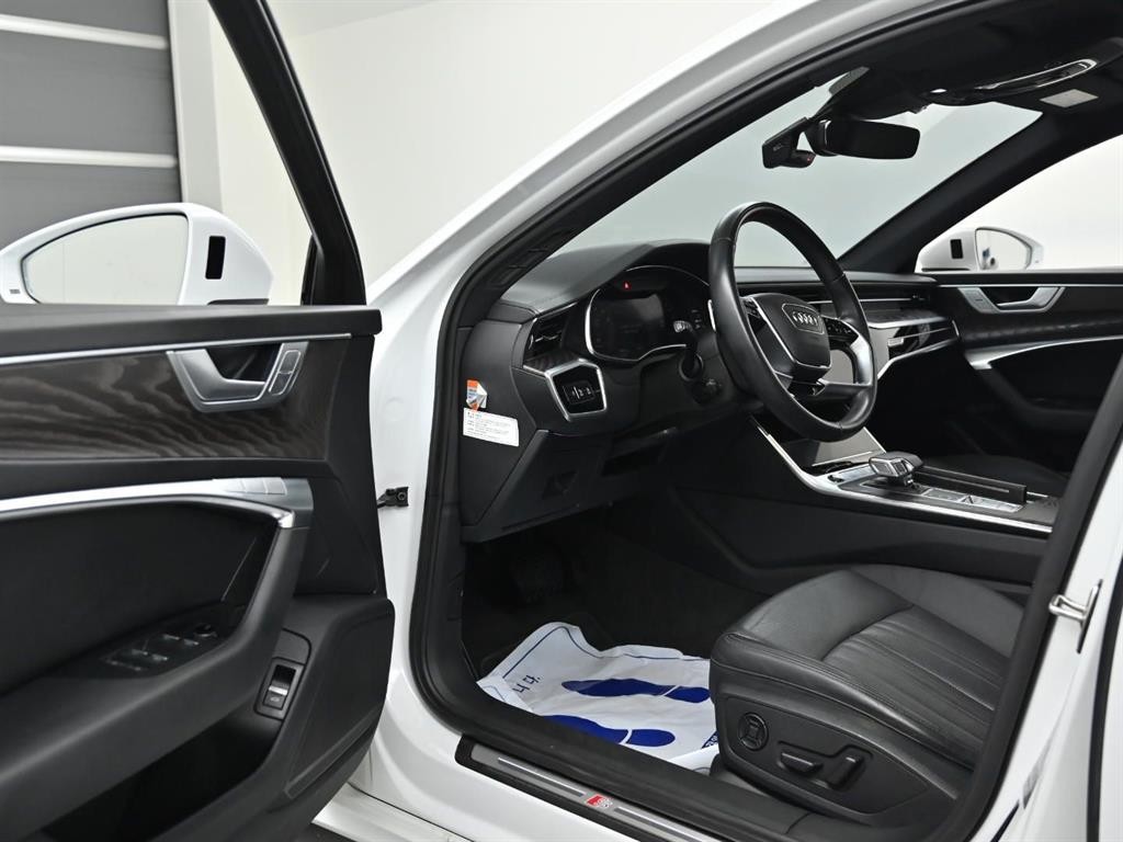 아우디 A6 A6 (C8) 45 TFSI 콰트로 프리미엄 이미지 11
