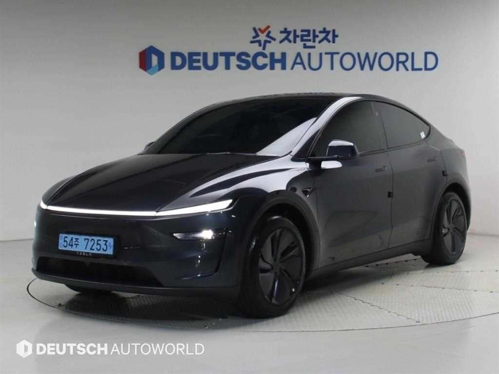 테슬라 모델 Y 롱 레인지 이미지 1