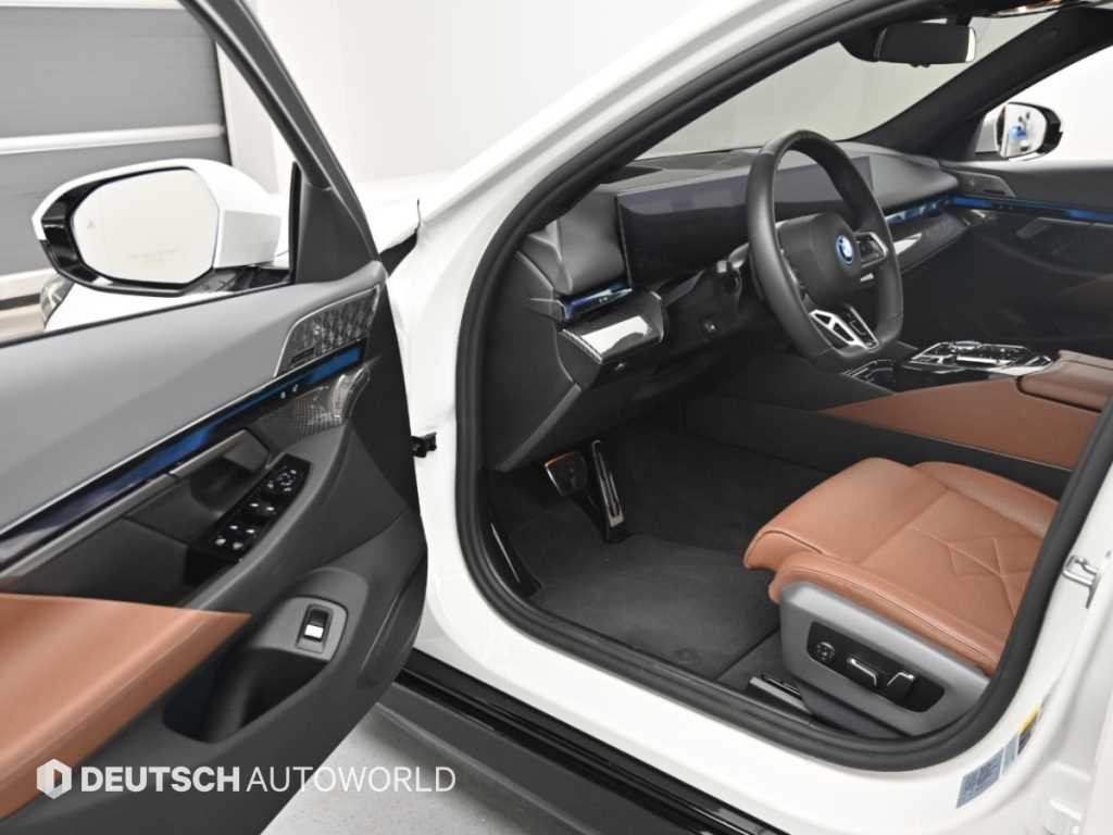 BMW 5시리즈 5시리즈 (G60) 530e xDrive M 스포츠 프로 이미지 11