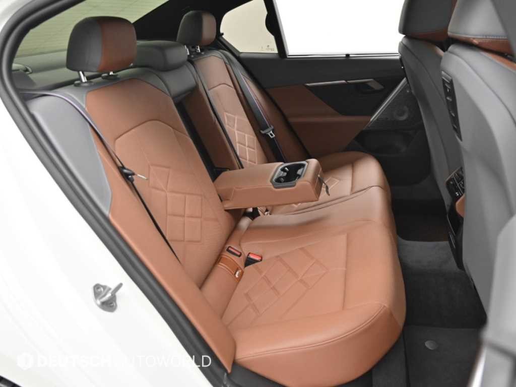 BMW 5시리즈 5시리즈 (G60) 530e xDrive M 스포츠 프로 이미지 12