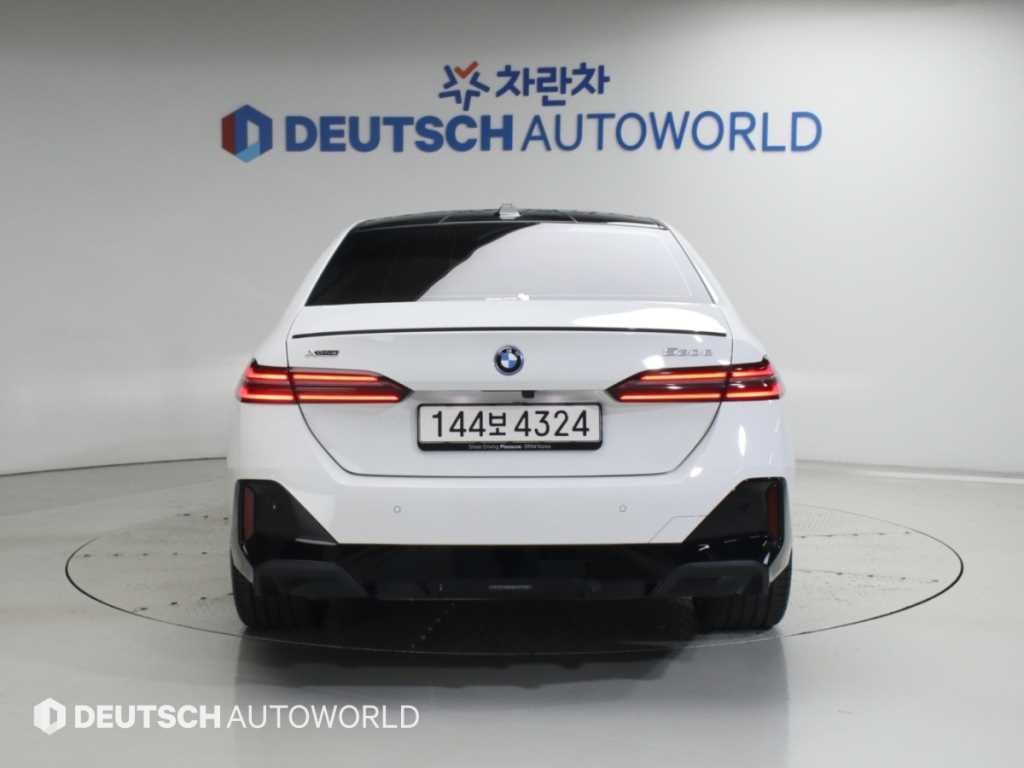 BMW 5시리즈 5시리즈 (G60) 530e xDrive M 스포츠 프로 이미지 4