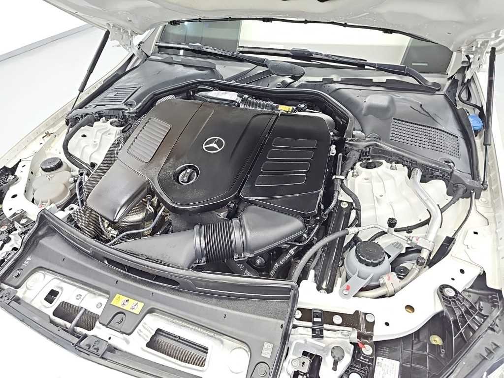 벤츠 C 클래스 C클래스 W206 C300 4MATIC AMG 라인 이미지 5